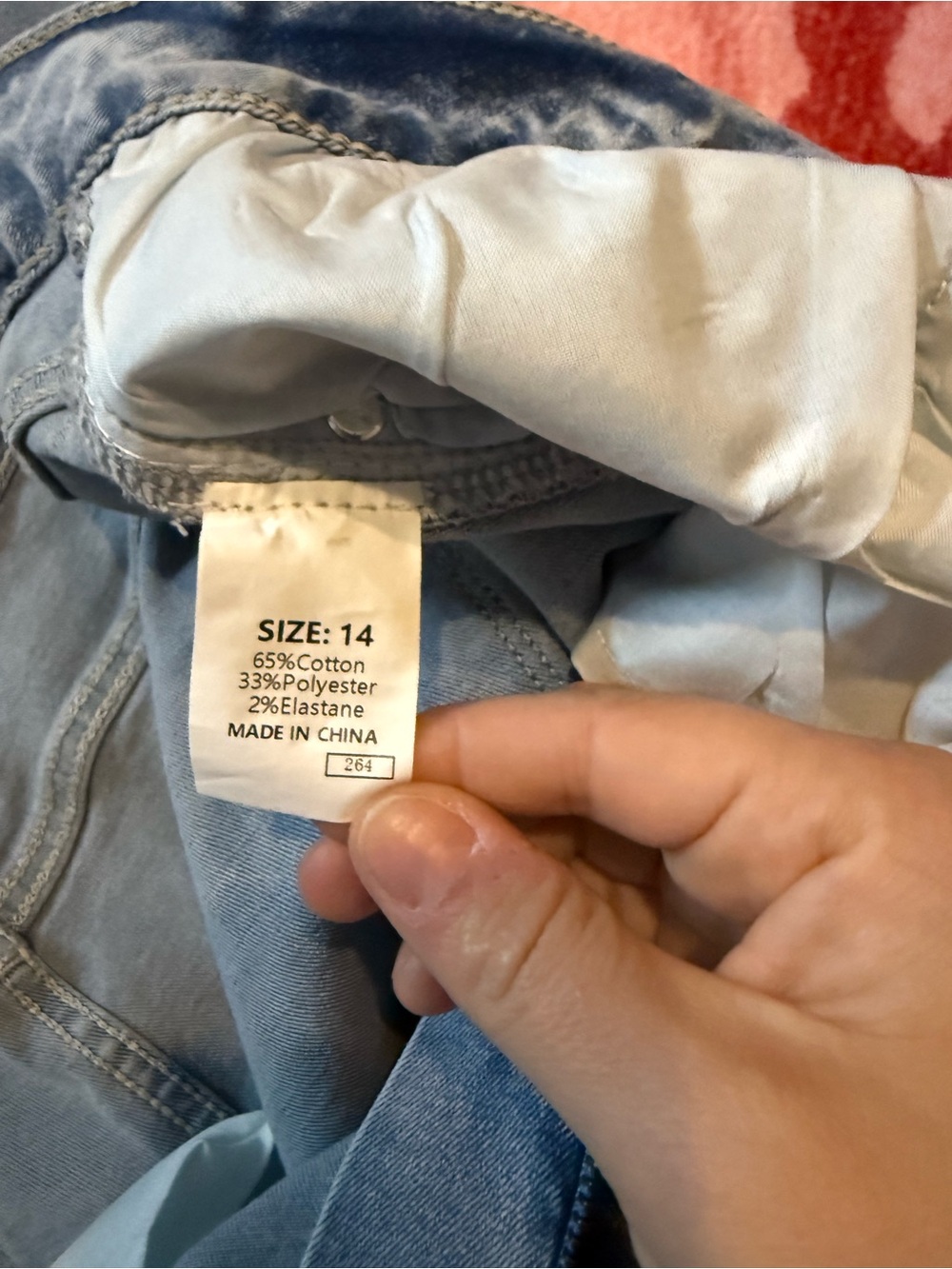 NWOT Light Wash Distressed Women’s Jeans size 14 - Picture 5 of 5